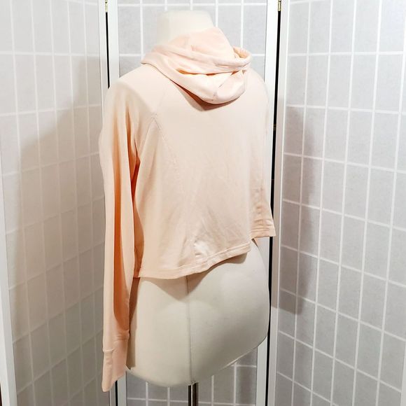 Torrid Light Pink Crop Active Hoodie Size: 00 (10) - Picture 5 of 12